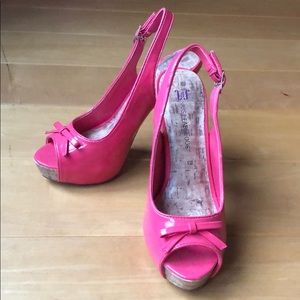 LAST CALL FOR ...Summer Heels 👠